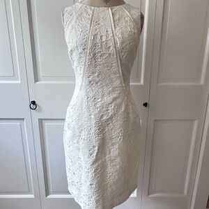 Vera Wang White Lace Sheath Dress - Size 6